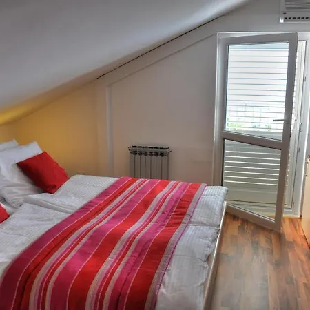 Paradis Guest house 4*